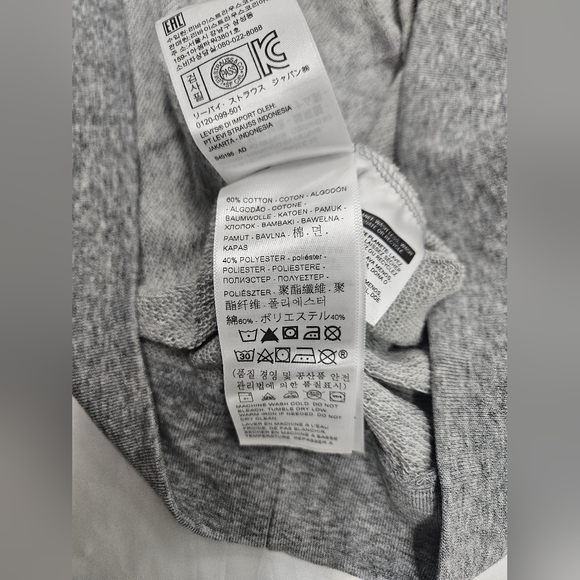 Disney X Levis Mickey Mouse light weight grey pullover sweatshirt size XL - Picture 10 of 11